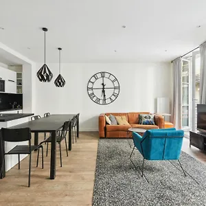 Apartment Elegant Dans Le Quartier Concorde A, Paris